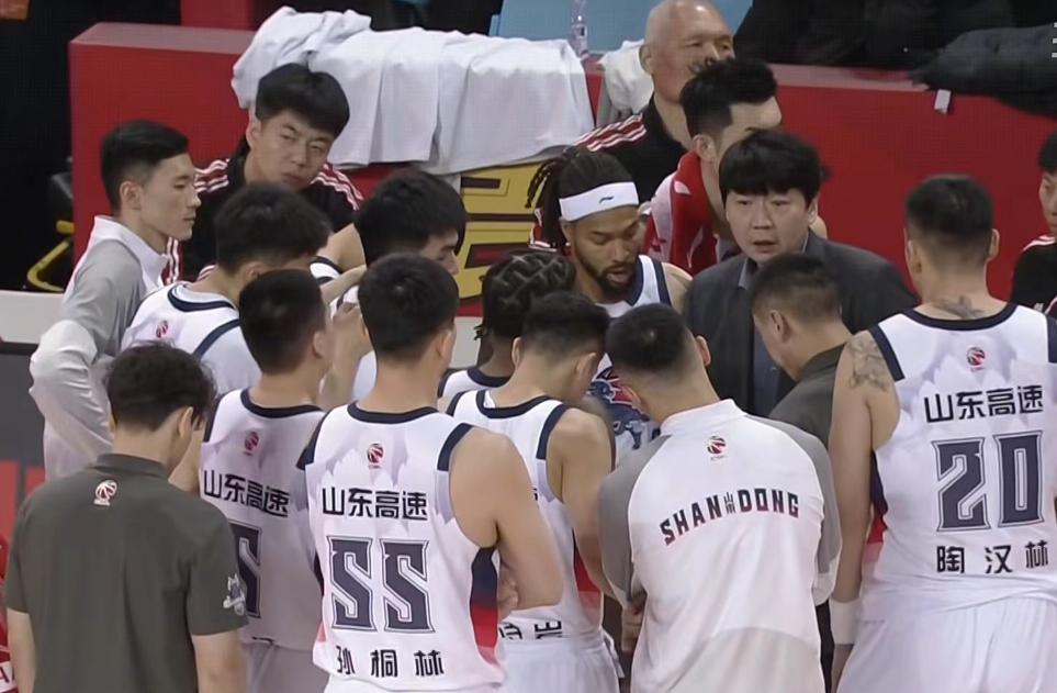 盛世娱乐登录入口-山东男篮逆转吉林9分险胜，陶汉林12+7鲍威尔爆发，姜伟泽17+4+4
